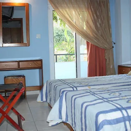 Vlycha アパート リンドス