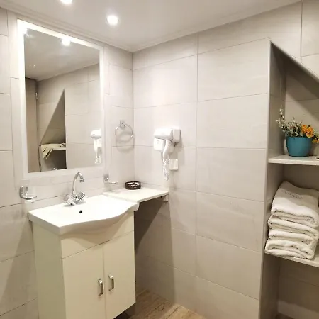 Appartement Vlycha *